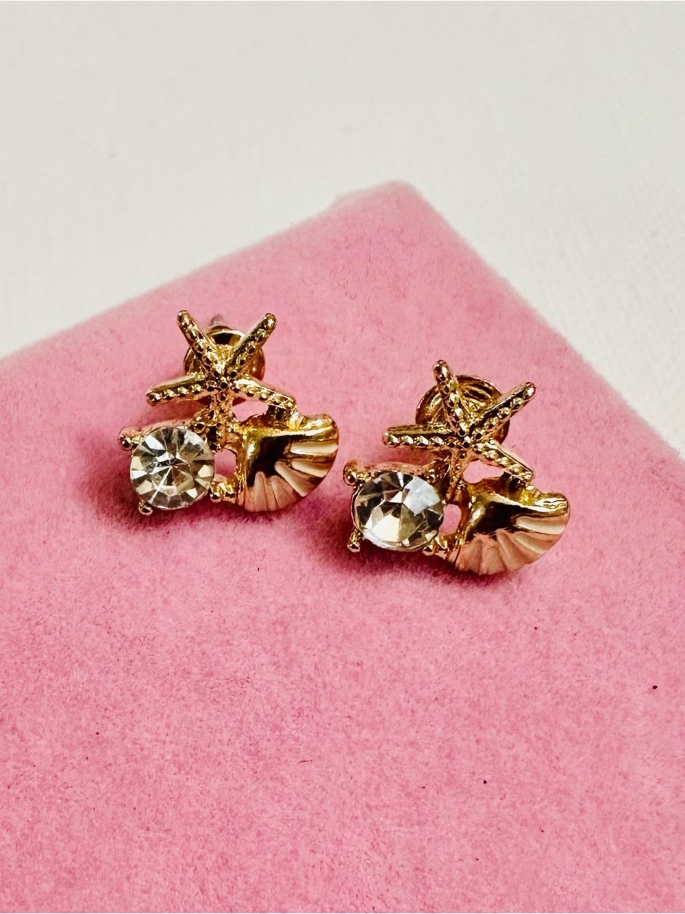 Gold Starfish Shell Rhinestone Stud Earrings - Picture 2 of 2